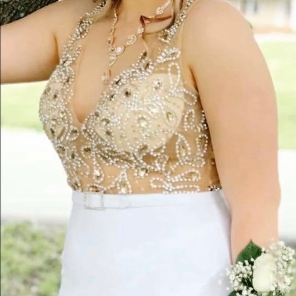 Long white and gold prom dress - Picture 4 of 4